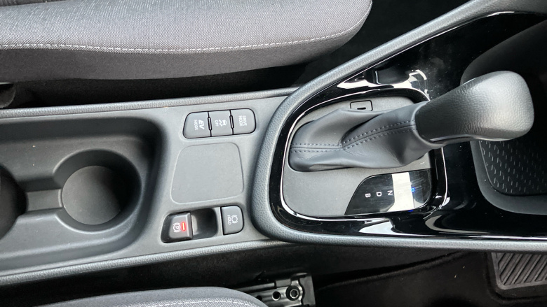 Toyota Yaris 1.5 Hybrid Design 5dr CVT Hybrid Hatchback